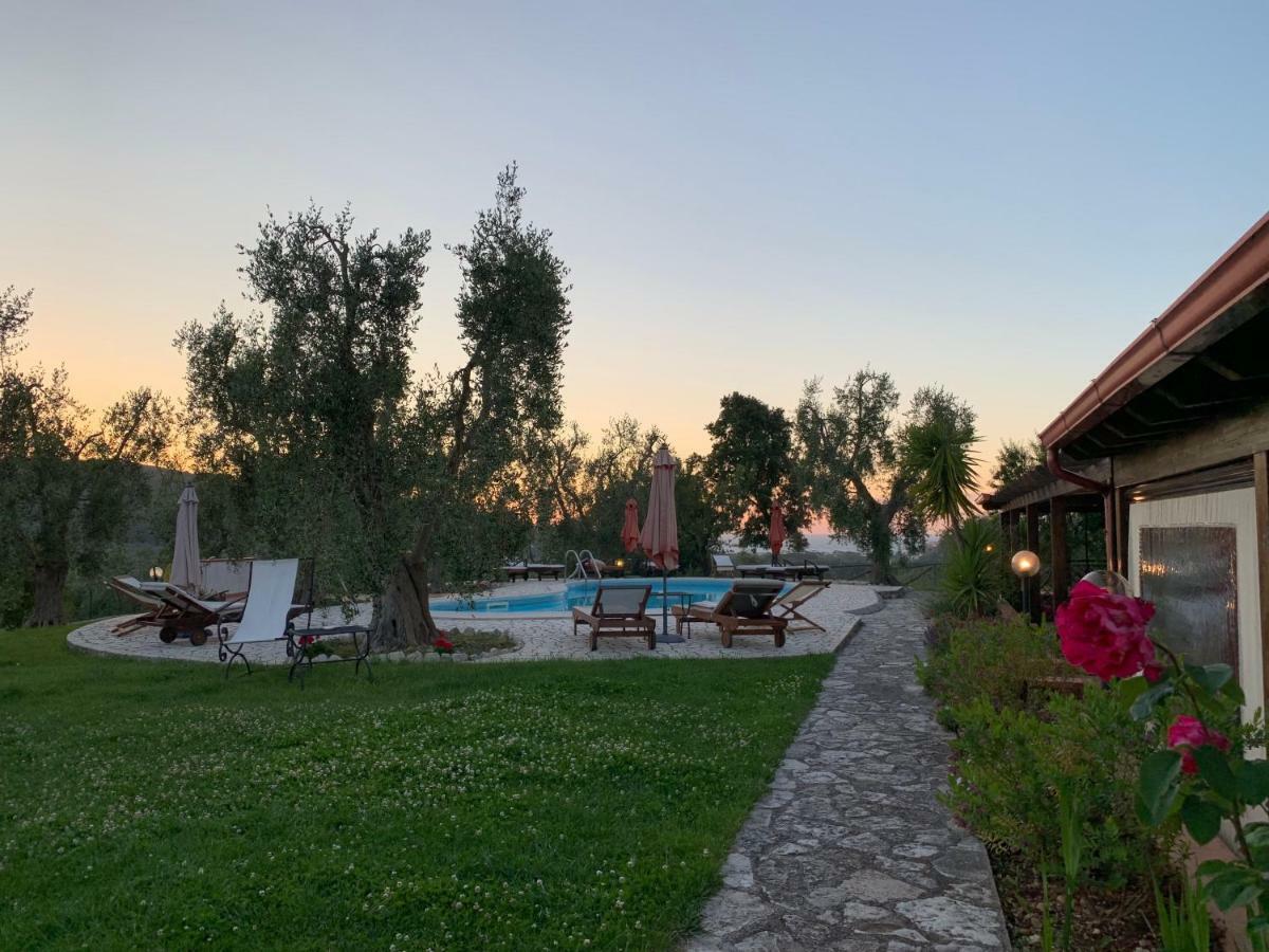 Parco Dei Limoni Guest House Peschici Luaran gambar