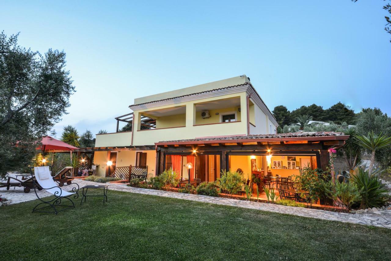 Parco Dei Limoni Guest House Peschici Luaran gambar